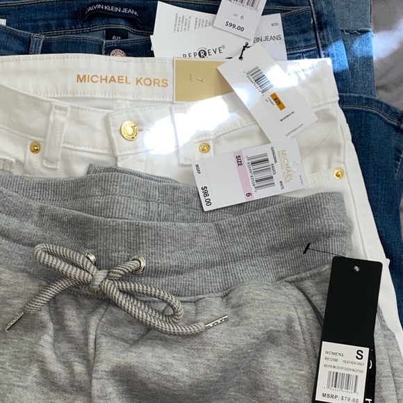 Mystery boxes - Picture 3 of 5